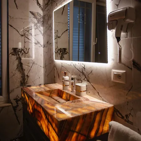 Ervini Boutique Hotel 4*