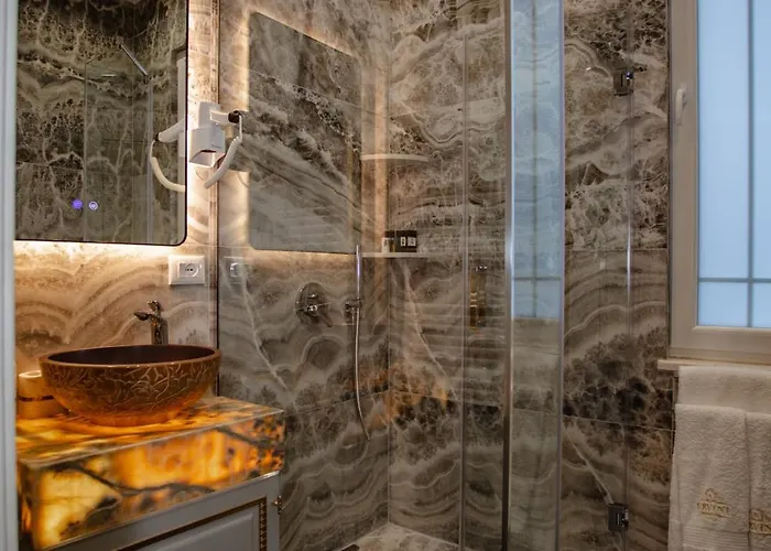 Ervini Boutique 4* شكودر